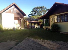 Chalés pouso do vale – hotel w mieście Visconde De Maua