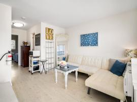 As close as it gets: LESS than 1 min walk!, hotel with parking in Brigantine
