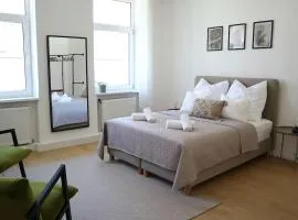 BLOOM - Modern One Bedroom Apartment