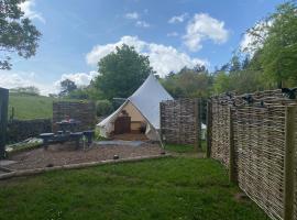 Bluebell bell tent The Roaches, κάμπινγκ πολυτελείας σε Upper Hulme