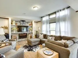 Kingston Home with On-Site Boat Parking 2 Mi to Lake