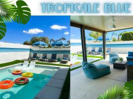 Backyard Pool Oasis @ Tropicale Blue, hotel Coachellában