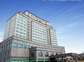 Sun Valley Hotel, hotell sihtkohas Yeoju huviväärsuse Neungseo puhke- ja spordipark lähedal