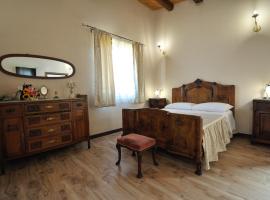 Sole - Agriturismo-La Fattoria di San Francesco, hotel pogodan za kućne ljubimce u gradu Pietraperzia