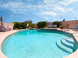 피닉스에 위치한 게스트하우스 Luxurious Scottsdale Guesthouse by the Pool