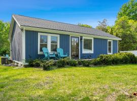 The Blue Star Cottage, hotel in Saugatuck