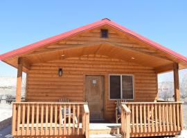 Log Cottages at Bryce Canyon #1, hotel na may parking sa Cannonville