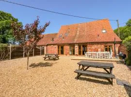Hadleigh Farm Barn