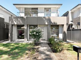 Clover - The Split-Level Sanctuary in Payneham South, feriebolig i Kensington and Norwood