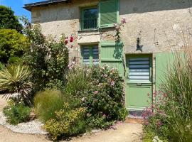 Maisons de campagne. Gîte vert. – hotel w mieście Brigné