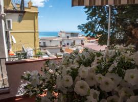 La Maison Dorée: Giardini Naxos'ta bir otel