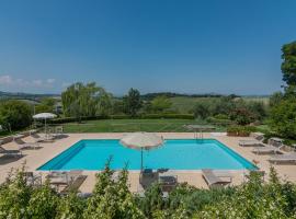 Villa Il Fiore e la Farfalla 14, holiday home sa Pesaro