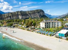 Residence Casa al Sole Apartments, serviced apartment in Nago-Torbole