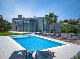 SeaSilia Luxury Villa, casă de vacanță din Korakiaí