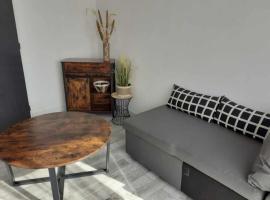 Studio avec mezzanine, hotel v destinaci Gujan-Mestras