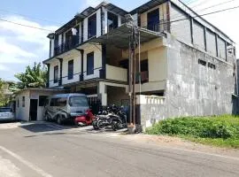 OYO Life 92622 Jatiluhur Kost Syariah