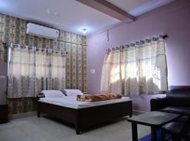 Hotel Palak: Deoghar şehrinde bir otel