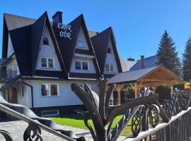 Czar G&oacute;r, iseteenindusega majutus sihtkohas Krościenko