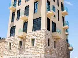 PORT CITY HAIFA - Flea Market Luxury