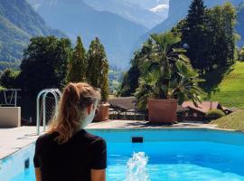 Hotel Berghof Amaranth, hotel em Wilderswil