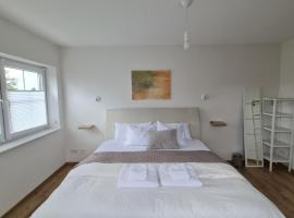 Private Zimmer in Neubau Familienhaus, hotel in Alsfeld