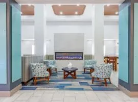 Holiday Inn Express & Suites Williamsburg by IHG