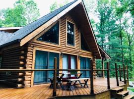 Brown County Log Cabin, hotel v destinaci Morgantown