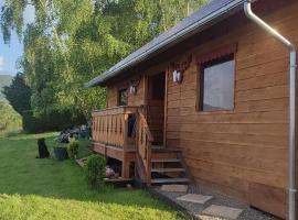 Domaine le lanis "cabane de Pauline", hotel v destinaci Saint-Girons