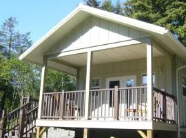 Golden Eagle Vacation Rentals - Orca Suite - Cottage #3 - ADA