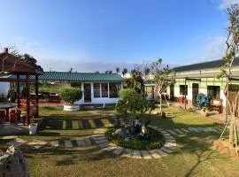 LanHai Inn