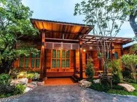 Areeya phubeach resort wooden house Coliving Coworking