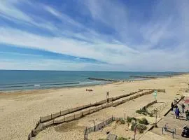 Studio côtier rénové climatisé avec parking privé, Carnon, aménagé pour 3 pers - FR-1-715-23