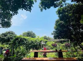 6Senses Garden Homestay, feriebolig i Hòa Bình