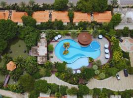 Try Palace Resort Kep, hotel near Crab Market, Kep