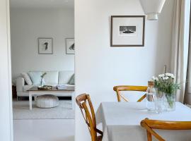 Cozy apartment with free parking, loma-asunto Espoossa