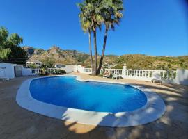 Lovely flat with heated pool, alquiler temporario en Gandía