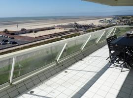 Appart T4 lumineux avec terrasse vue mer, hotel in Le Touquet-Paris-Plage