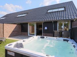 Erve Mulder vakantiehuis met eigen jacuzzi en eigen sauna, holiday home in Weerselo