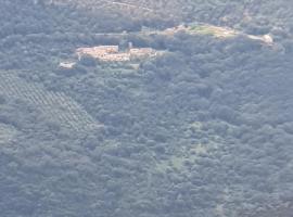 Retreat village Benessere - Il borgo dei carbonai, hotel v destinaci Esterzili