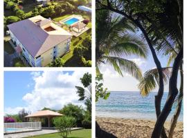 Ti'bakoua &agrave; Sainte-luce Plage et piscine
