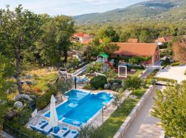 Holiday Home Villa Dalmatica moderna by Interhome, Hotel in Bristivica