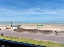Apartment Les Terrasses du Casino-2 by Interhome
