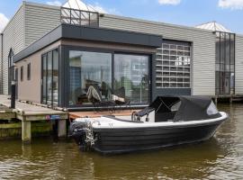 Holiday Home Harboursuite incl- boot-2 by Interhome, hotell i Woudsend