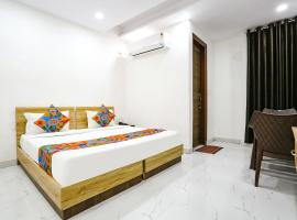 FabHotel Silver Crown, hotel in Dwarka, New Delhi