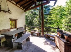 Casa al Fiume by Quokka 360 - House by the River in the Verzasca Valley, hotel dekat Lavertezzo Roman Bridge, Lavertezzo