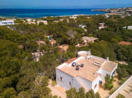 Holiday Home Pitiusa by Interhome: Es Pujols'ta bir otel