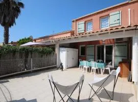 Agréable Maison de vacances climatisee, 2 chambres pour 5 couchages, Résidence securisee avec piscine commune LE CLOS DE SOCORRO, 800m de la plage Portiragnes plage LRCS95