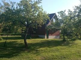 Sielanka na wzgórzu, holiday home in Czostków