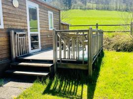 Camping Le Miroir, Hotel in Les Hôpitaux-Neufs