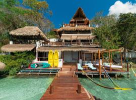 Xcabal Hotel boutique, hotel di Bacalar